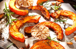 Read more about the article Garlic Roasted Pumpkin