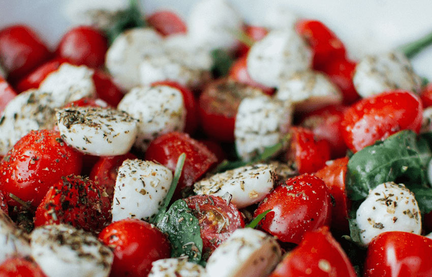 You are currently viewing Lemony Tomato and Bocconcini Salad