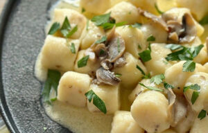 Read more about the article Country Style Gnocchi with Mushroom Sauce